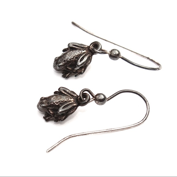Vintage Sunwest Sterling Silver Frog Dangle Earrings Small Realistic Frogs - Picture 2 of 4